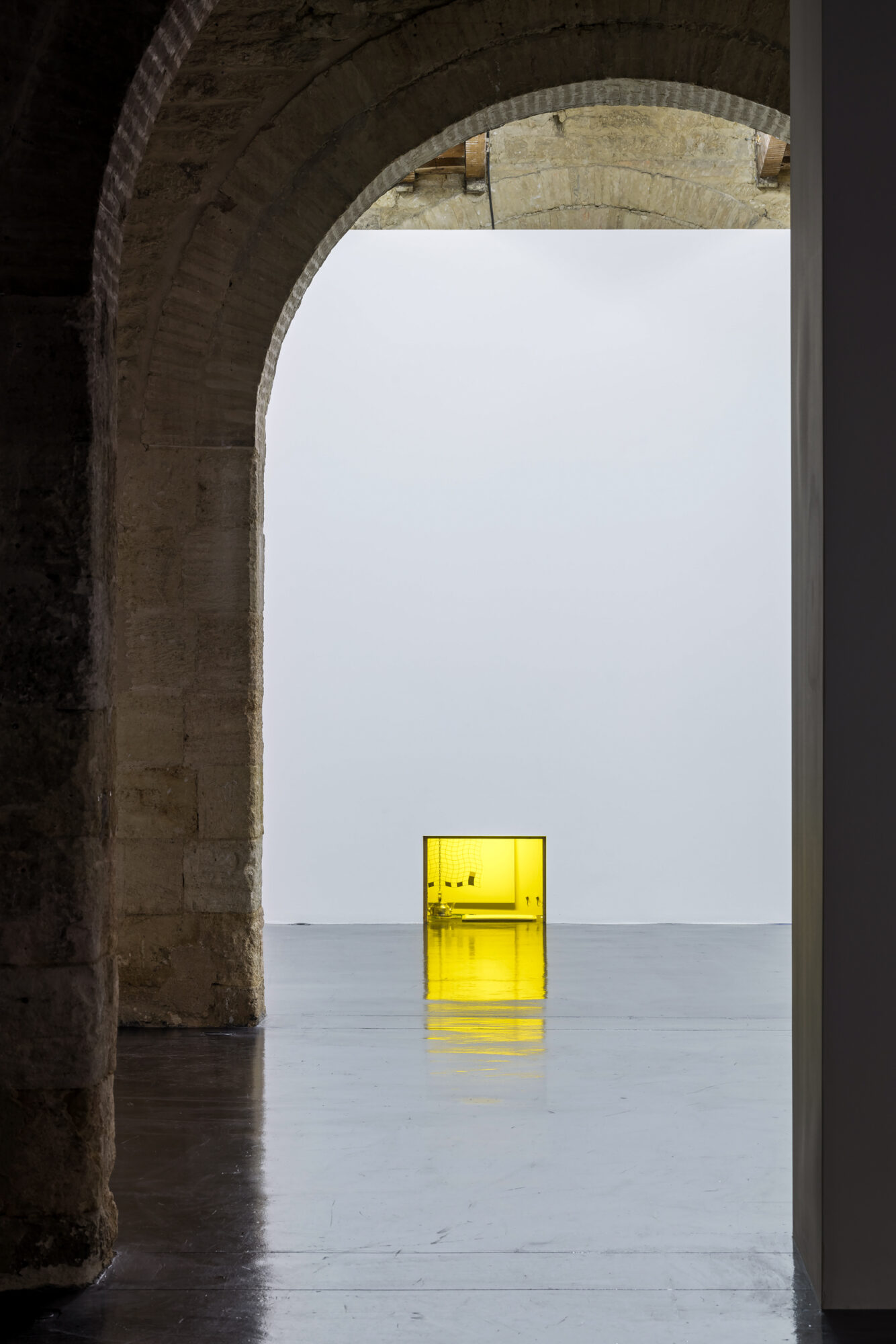 La poursuite - Maxime Bichon / Souffleur (Treignac)
2023 
Architectural gesture, plexiglas, artworks from previous exhibition